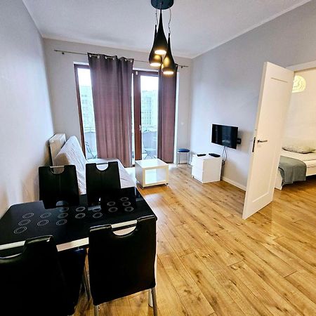 First -- Green Zoliborz Apartment 4 Варшава Екстериор снимка