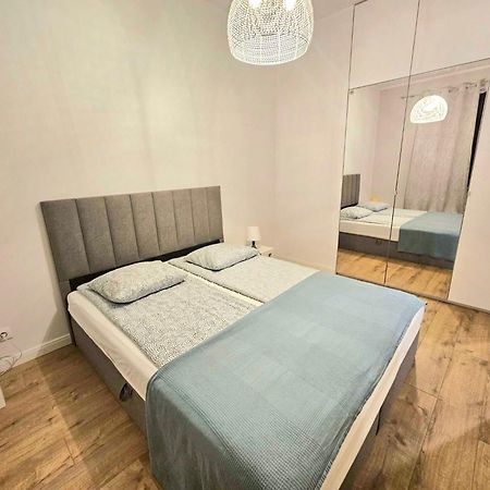 First -- Green Zoliborz Apartment 4 Варшава Екстериор снимка